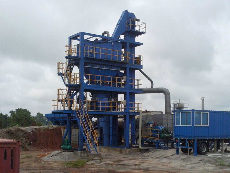 Quid est 140TPPH mobile bitumen miscentes planta idoneam ad medium-amplitudo via constructione quod exigit crebris motus?