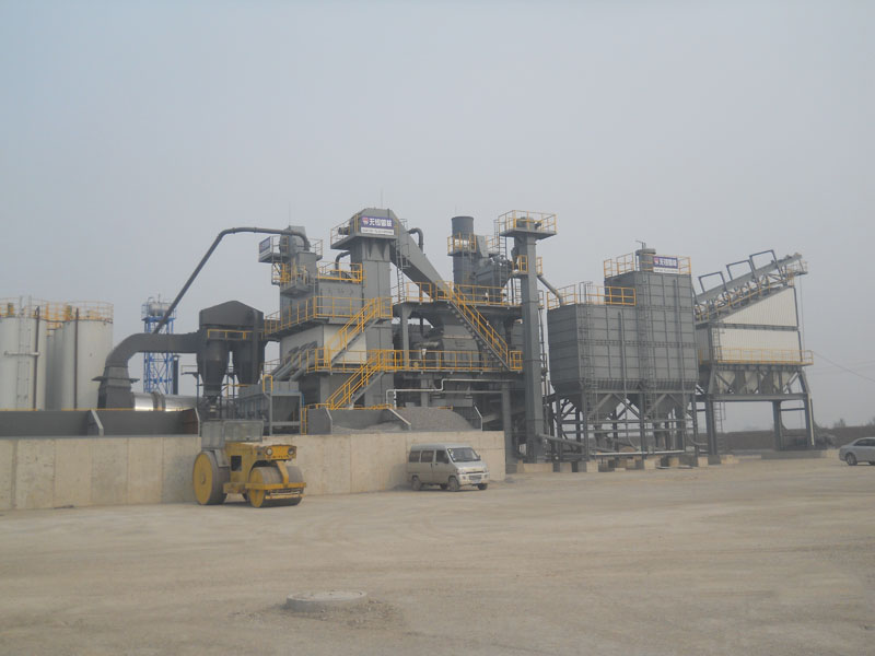 Quid est differentia inter domum environmental 240TPH bitumen miscentes plant et velit?